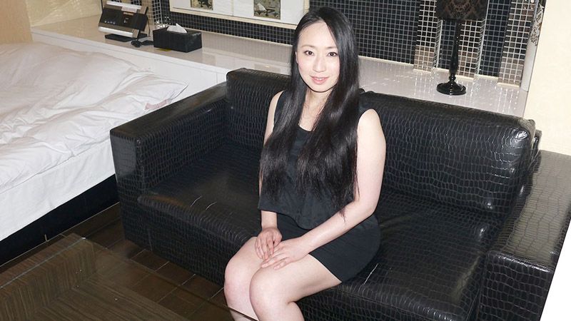 搭讪主妇 40〜离婚了！巨乳黑髪美人妻〜